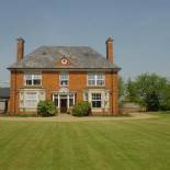 Фотография мини отеля Furtho Manor Farm