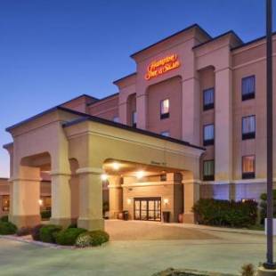 Фотографии гостиницы 
            Hampton Inn & Suites Decatur