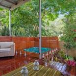 Фотография гостевого дома Beach Cottage on Cassia Avenue, Central Coolum Beach