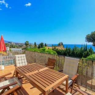 Фотографии гостевого дома 
            Holiday Home Granado