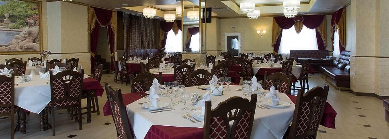 Фотография банкетного зала Корона