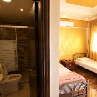 Фотография гостиницы Sun Rise Hotel & Hostel & Tours