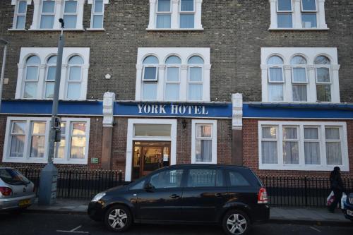 Фотография гостиницы York Hotel