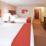 Фотография гостиницы Holiday Inn Express & Suites Niagara Falls, an IHG Hotel