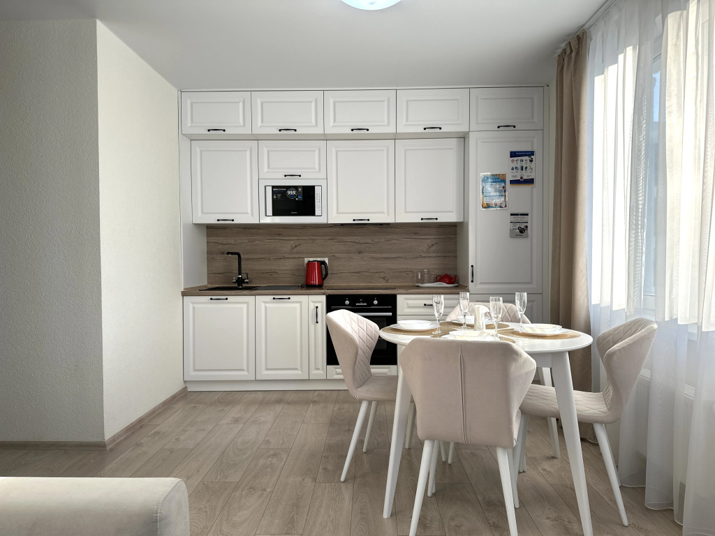 Фотография квартиры Апартаменты Элитные на берегу реки Тура с видом на Мост Влюбленных