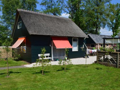 Фотография гостевого дома Wonderful Holiday Home in Giethoorn with Terrace