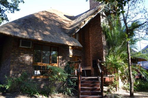 Фотография гостевого дома Kruger Park Lodge - Golf Safari SA