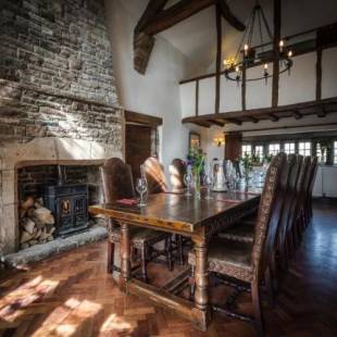 Фотографии мини отеля
The Old Hall Inn