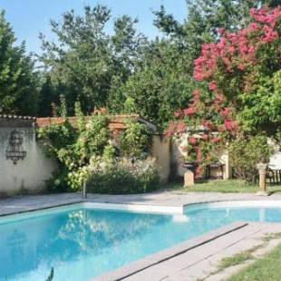 Фотографии гостевого дома 
            Maison de 2 chambres avec piscine partagee jardin clos et wifi a Duravel