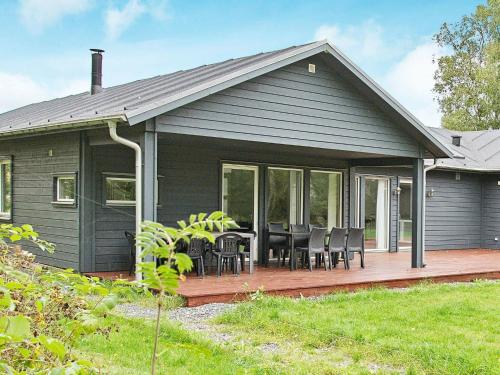 Фотография гостевого дома Six-Bedroom Holiday home in Grenaa