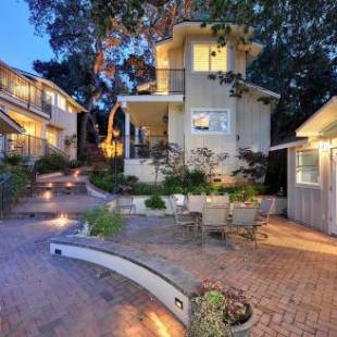 Фотографии гостиницы 
            Saratoga Oaks Lodge