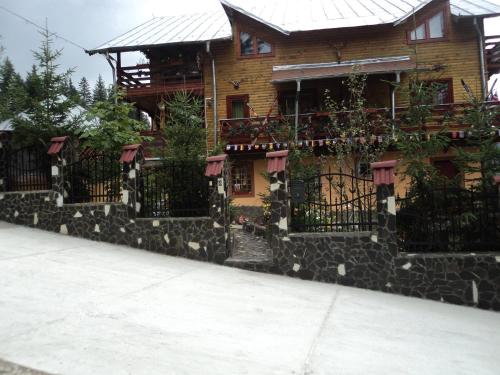 Фотография гостевого дома Pensiunea Alexandra & Diego