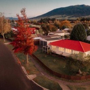 Фотография гостевого дома Alpine House - Turangi Holiday Home