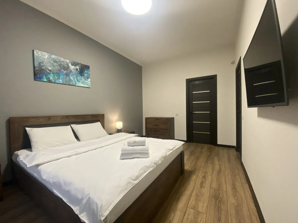 Фотография квартиры Апартаменты 2-комнатные HomeApart Захарова, 24