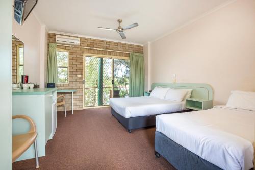 Фотография гостиницы Nightcap at Waterfront Hotel