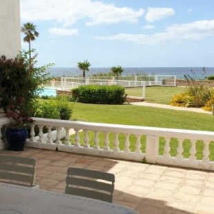 Фотография гостевого дома Casitamar frontline beach house rental Casares Costa near Estepona