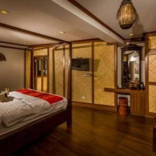 Фотографии мини отеля
Around The World Bed and Breakfast