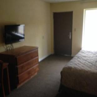 Фотографии мотеля 
            Regal Inn Guntersville