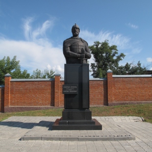 Фотография памятника Памятник-бюст Д. М. Пожарскому