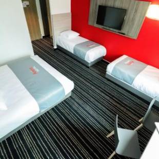 Фотографии гостиницы 
            Hotel Arena Toulouse