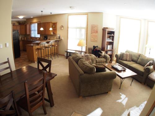 Фотография гостевого дома Crystal Forest #60 By Bear Country