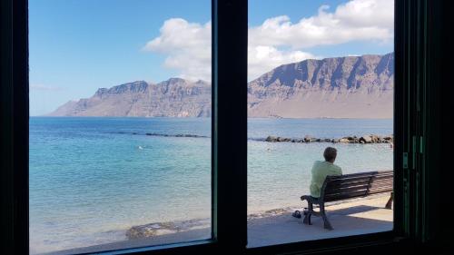 Фотография гостевого дома Salitre-1ª Línea de Mar