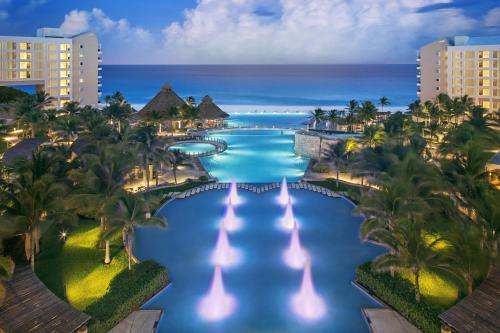 Фотография гостиницы The Westin Lagunamar Ocean Resort Villas & Spa Cancun