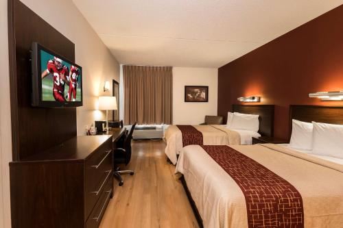 Фотография гостиницы Red Roof Inn PLUS+ San Antonio Downtown - Riverwalk