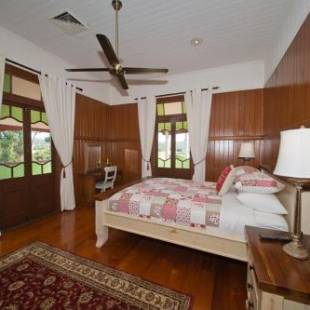 Фотографии мини отеля 
            The Village B&B