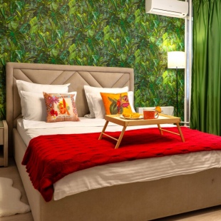 Фотография квартиры Апартаменты ZebraHome c видом на город и лес