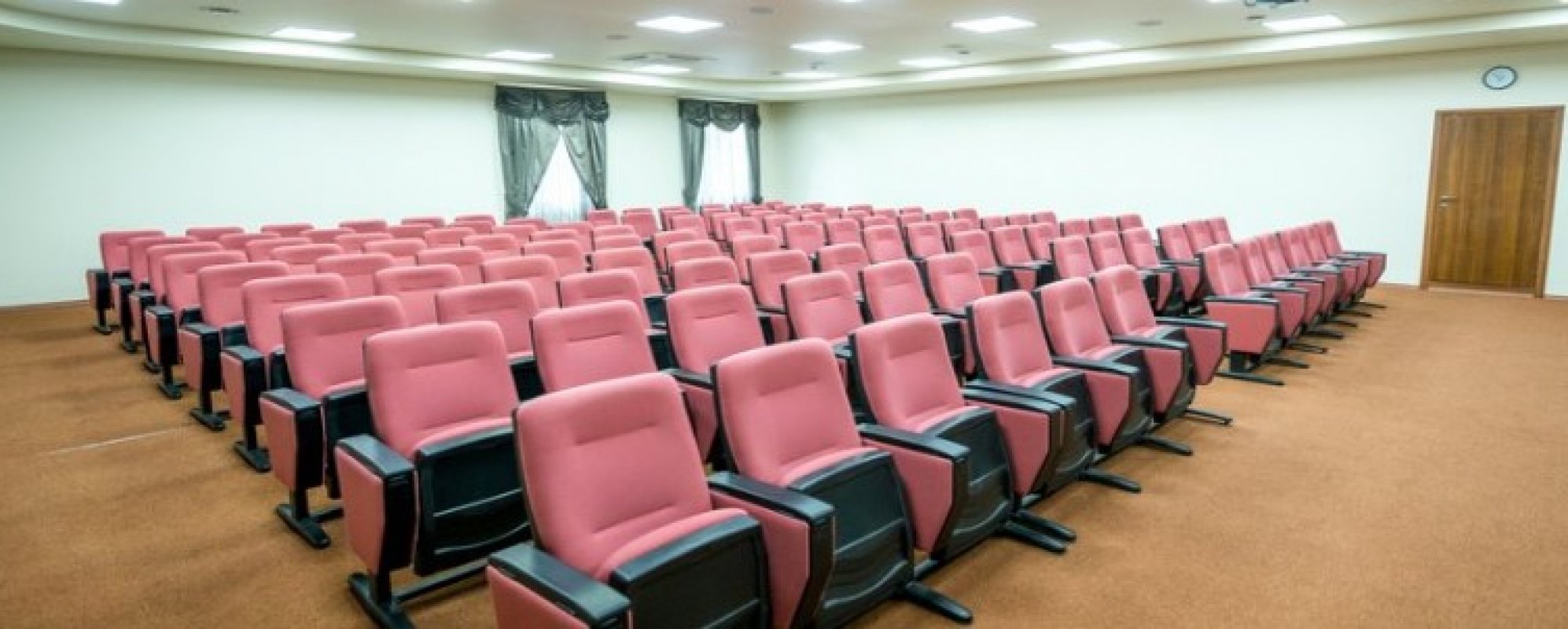 Фотографии конференц-зала Большой