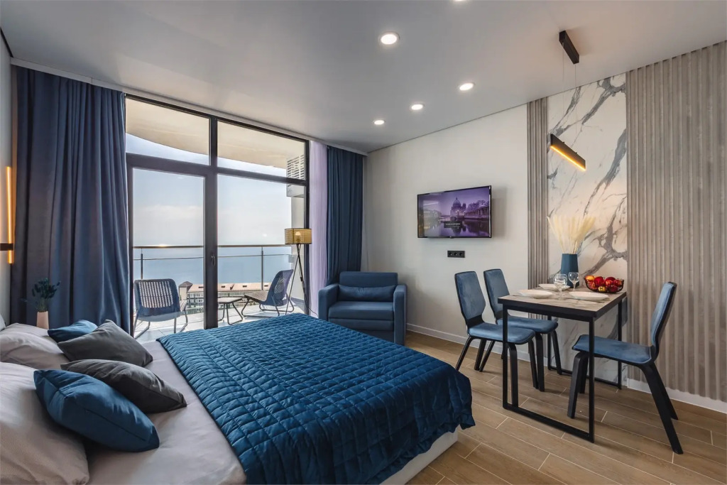 Фотография квартиры Апартаменты Крымский Рей Студия Blue Blues прямой вид на море