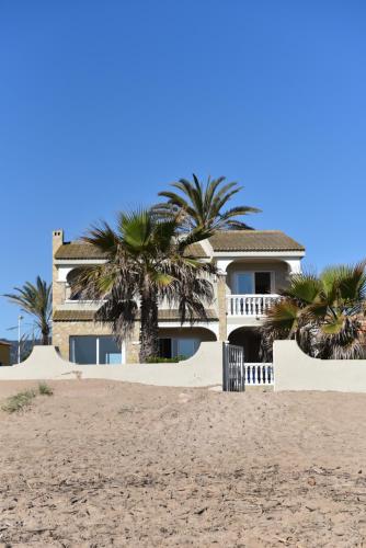 Фотография гостевого дома Beach House Villa Roca