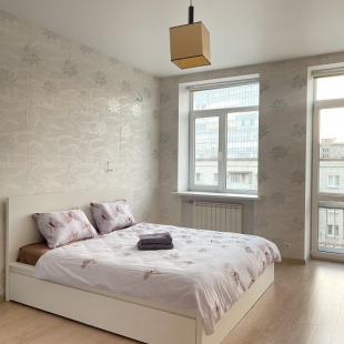 Фотография квартиры Апартаменты трёхкомнатные в центре города с балконом