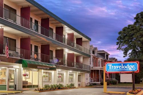 Фотография гостиницы Travelodge by Wyndham Chambersburg