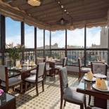 Фотография гостиницы Golden Moon Suite Hotel