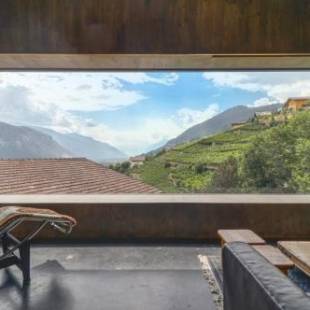 Фотографии гостевого дома
Renovated historic barn in mountain village