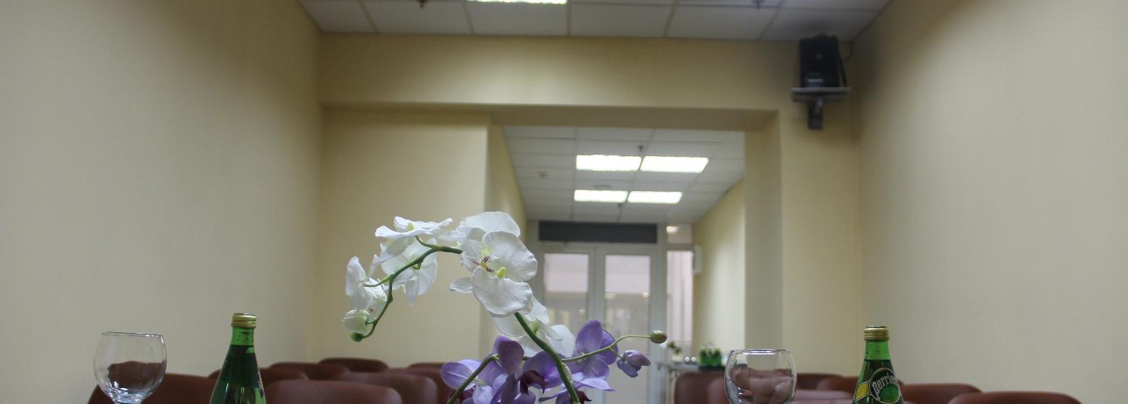 Фотография комнаты для переговоров Мышкин