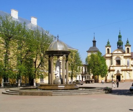 Фотографии достопримечательности 
            Площадь им. А. Шептицкого
