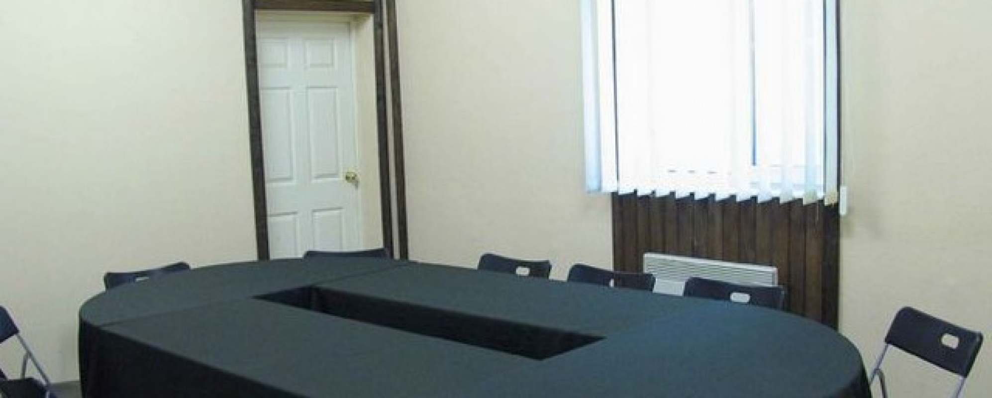 Фотографии комнаты для переговоров Акварели
