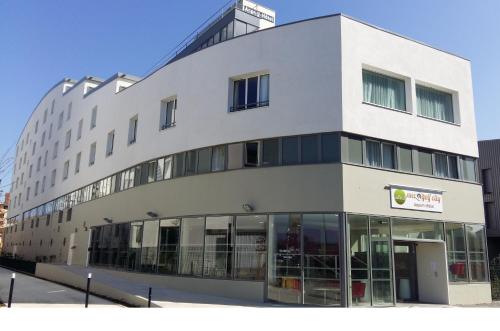 Фотография апарт отеля Appart-Hôtel Mer & Golf City Bordeaux Bassins à flot