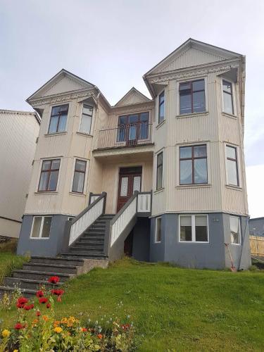 Фотографии гостевого дома
Guesthouse Hóll