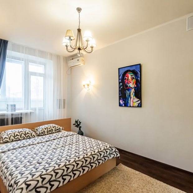 Фотографии квартиры
Апартаменты 1-к квартира (24) на Никитинской 108