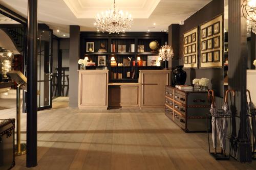 Фотография гостиницы Newhotel Roblin