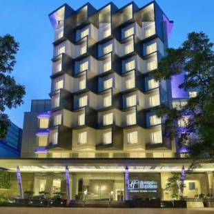 Фотографии гостиницы 
            Holiday Inn Express Jakarta Wahid Hasyim, an IHG Hotel
