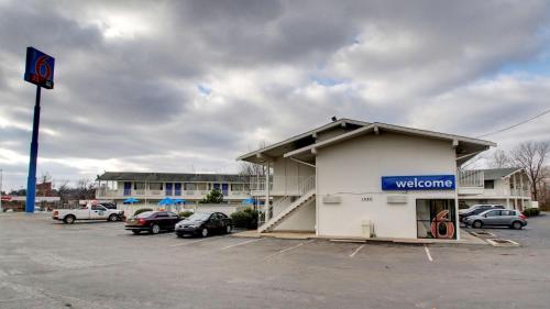 Фотография гостиницы Motel 6 Elizabethtown