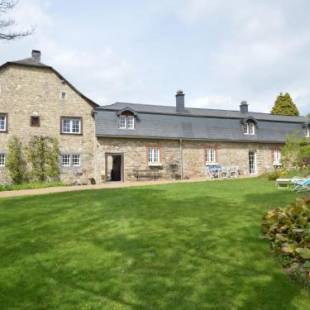 Фотографии гостевого дома 
            Provincial Cottage with Private Garden near Lake in Waimes