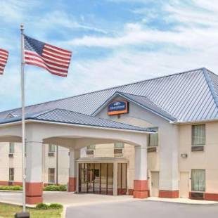 Фотографии мотеля
Howard Johnson by Wyndham University of Alabama Tuscaloosa