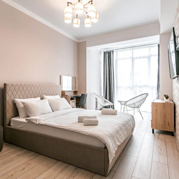 Фотографии квартиры 
            Апартаменты Жасмин Ирины Савельевой - С лаундж-зоной - У входа в парк - Самозаселение 24*7