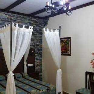 Фотографии гостевого дома
Hostal Restaurante El Lirio